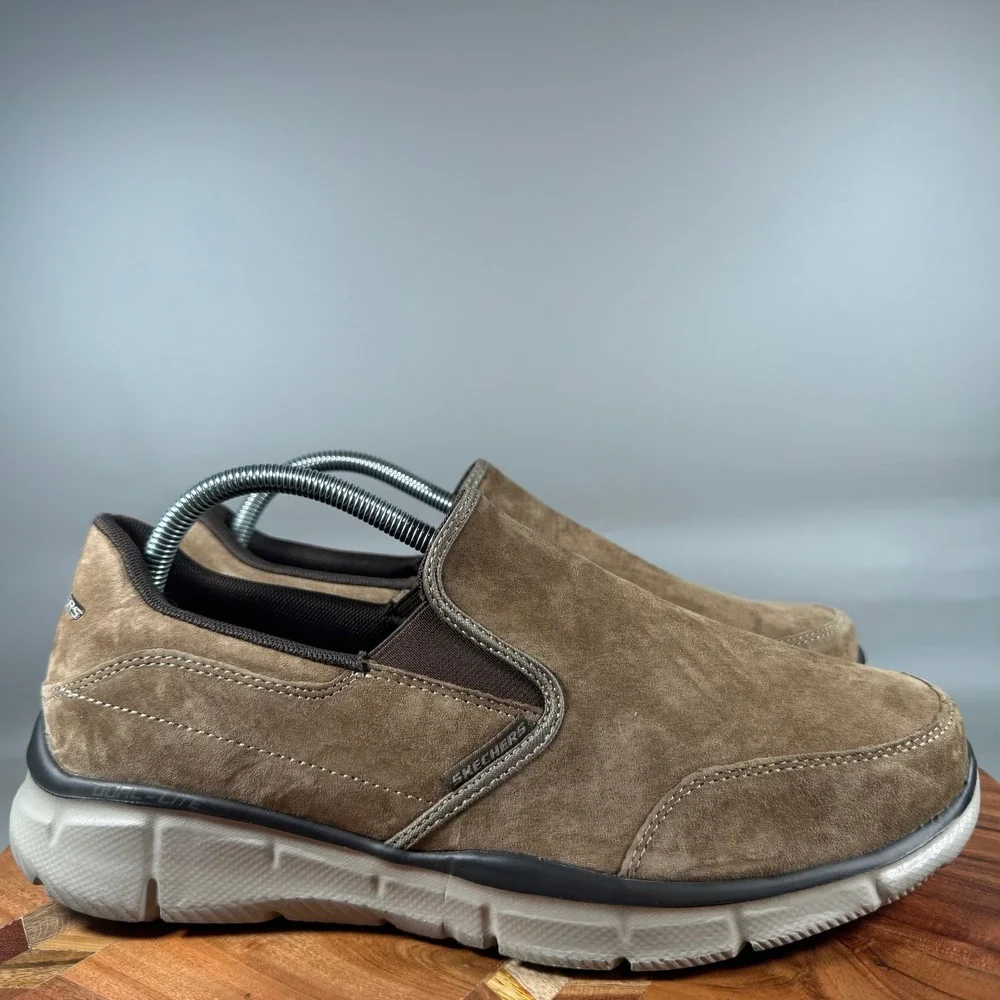 Skechers Mens Equalizer 3.0 Bluecore Brown Suede Slip On Shoes 8.5 Wide 51502W